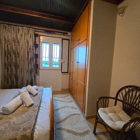 αρχοντικό παπανικολάου Βίλα *